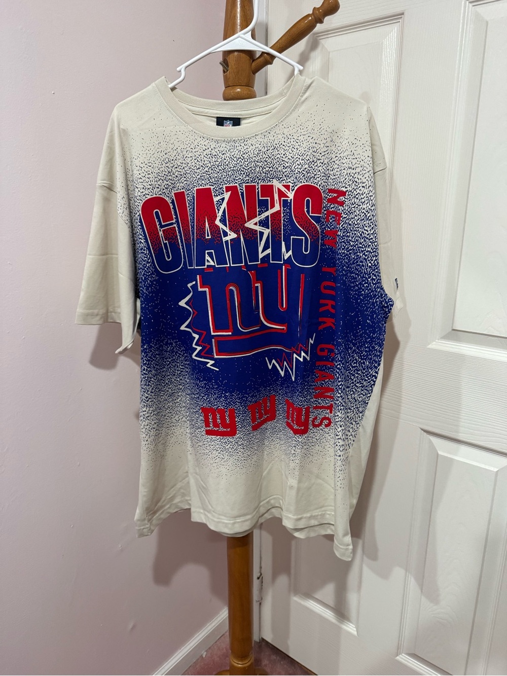 NWT Nfl Giants T shirt